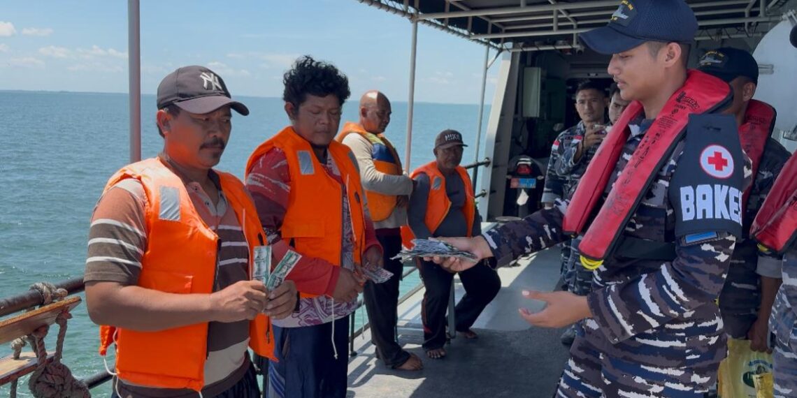 Yonif 2 Marinir TNI AL Gelar Kegiatan Jumat Berkah, Wujud Kepedulian kepada Masyarakat