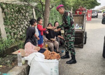 Yonif 2 Marinir TNI AL Gelar Kegiatan Jumat Berkah, Wujud Kepedulian kepada Masyarakat
